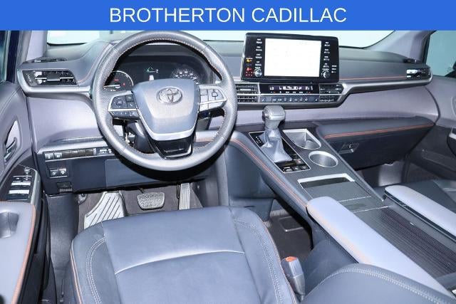 2022 Toyota Sienna XSE