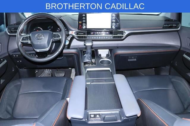 2022 Toyota Sienna XSE