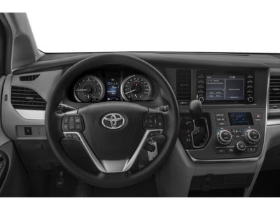 2020 Toyota Sienna XLE Auto Access Seat