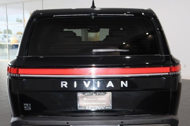 2024 Rivian R1S Adventure