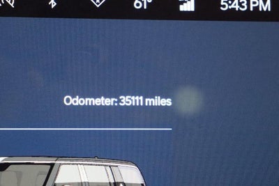 2024 Rivian R1S Adventure