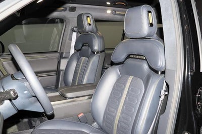 2024 Rivian R1S Adventure