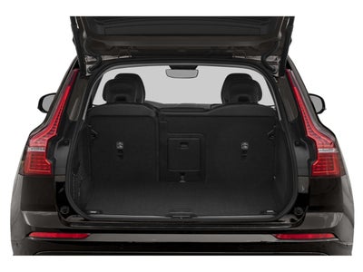 2022 Volvo XC60 Momentum