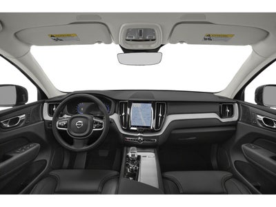 2022 Volvo XC60 Momentum