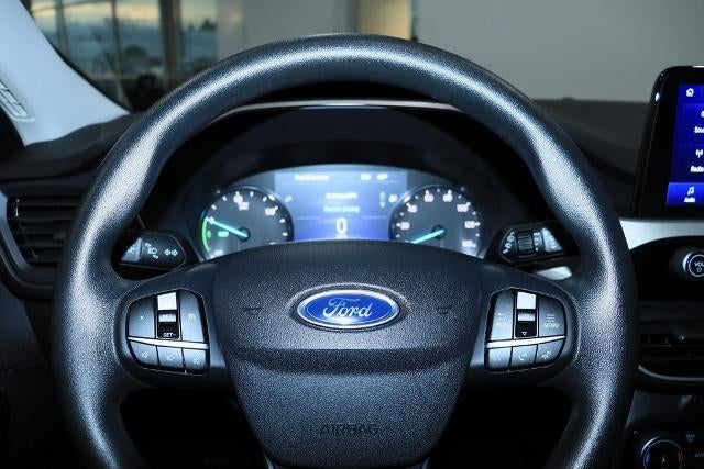 2022 Ford Escape SE Hybrid