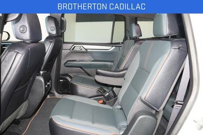 2025 GMC Acadia AWD AT4