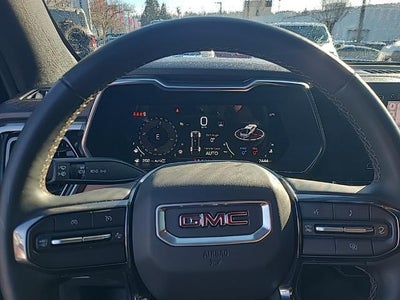 2025 GMC Canyon 4WD AT4