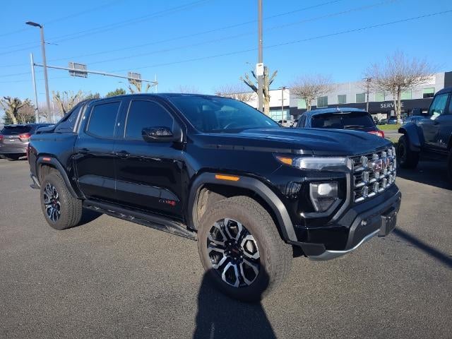 2025 GMC Canyon 4WD AT4