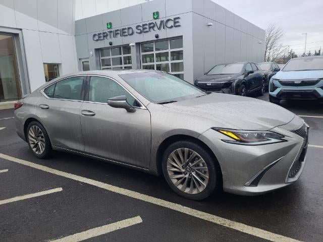 2021 Lexus ES 300h Luxury