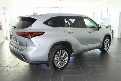 2024 Toyota Highlander Hybrid Platinum