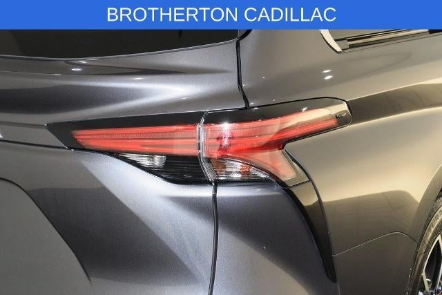 2025 Toyota Sienna Platinum