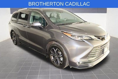 2025 Toyota Sienna Platinum