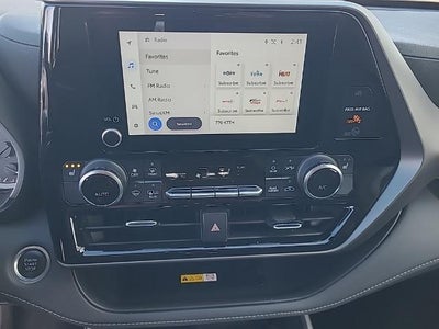 2024 Toyota Highlander XLE