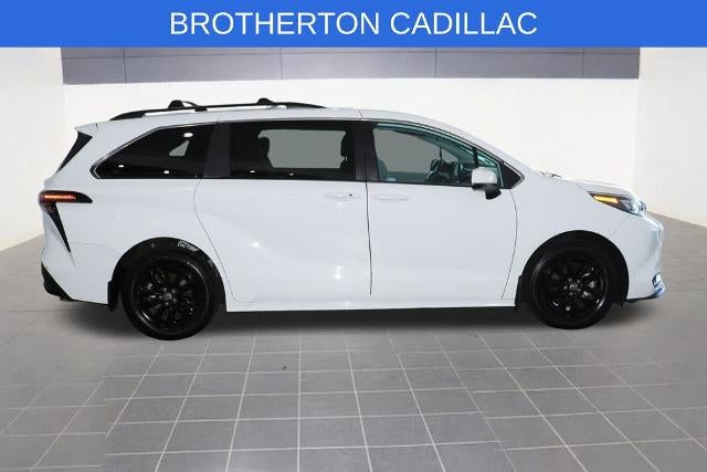 2024 Toyota Sienna LE
