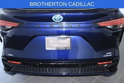 2022 Toyota Sienna XSE
