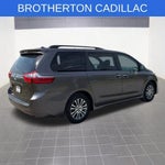 2020 Toyota Sienna XLE Auto Access Seat