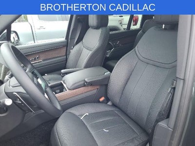 2025 Land Rover Range Rover SE