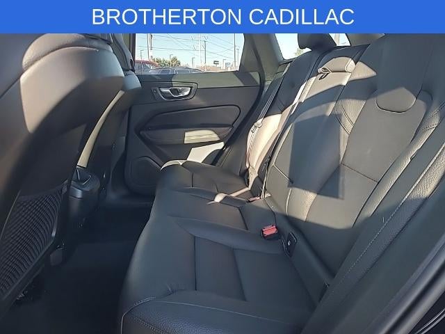 2025 Volvo XC60 Plus